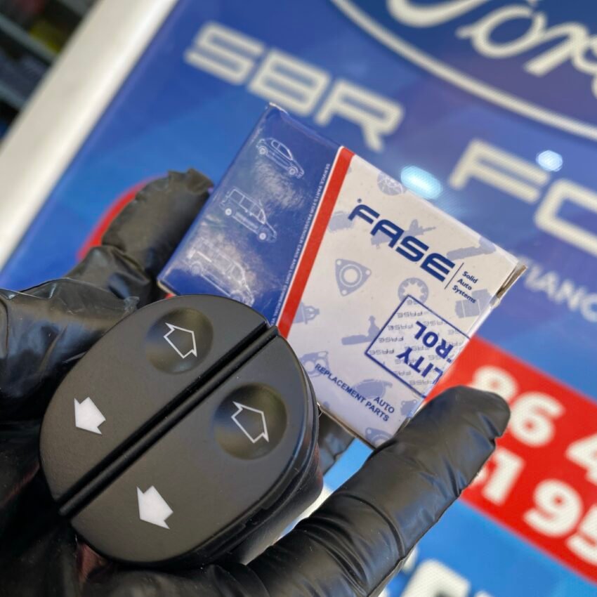 BOUTON VITRE GOUCH FIESTA FUSION 03+