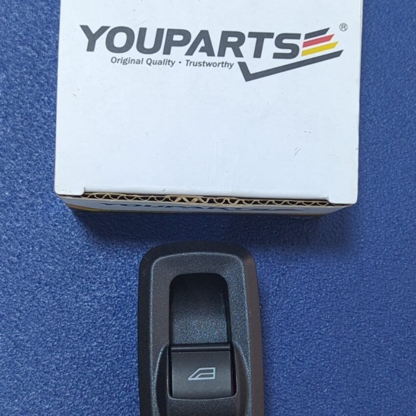 BOUTON VITRE DEROIT FIESTA 09+
